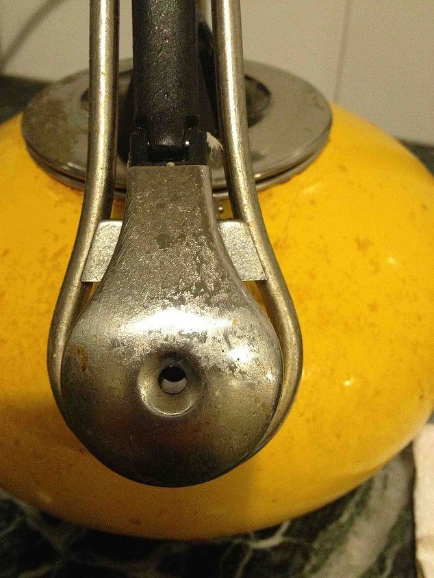 q ayudenme a deshacerse de esta asquerosa grasa de la cocina por favor, Frente de la tetera