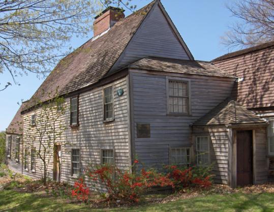the oldest wood frame house in north america, architecture