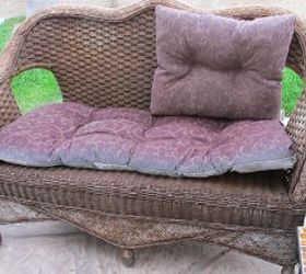 how to paint wicker furniture, painted furniture, Before ugly