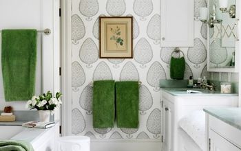 Going Green....in Decor That Is.