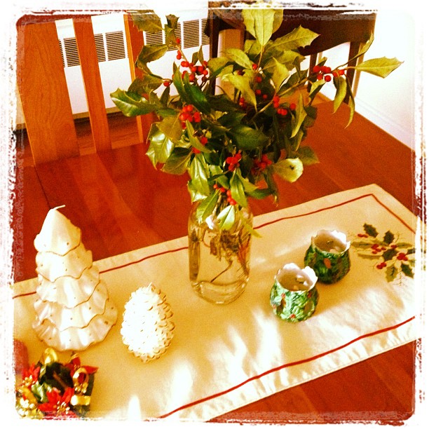 christmas at our house, christmas decorations, seasonal holiday decor, The other side of the table