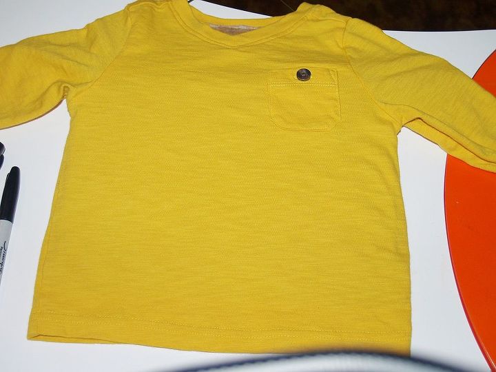 quick homemade charlie brown shirt for halloween, crafts, Here s the shirt as I bought it from Old Navy