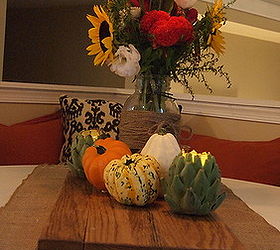 a simple autumn breakfast table, seasonal holiday decor, Fall Breakfast Table Decor