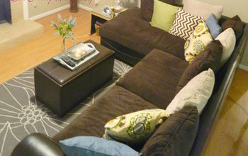 Sometimes small things can really freshen up a space. Take my brown sofa in my family room, for example...