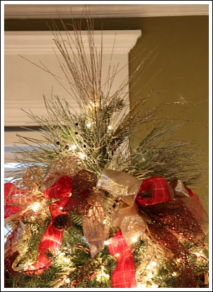 how to decorate a christmas tree with only ribbon and greenery christmas decorations crafts - Photos Of Decorated Christmas Trees how to decorate a christmas tree with only ribbon and greenery christmas decorations crafts - Photos Of Decorated Christmas Trees