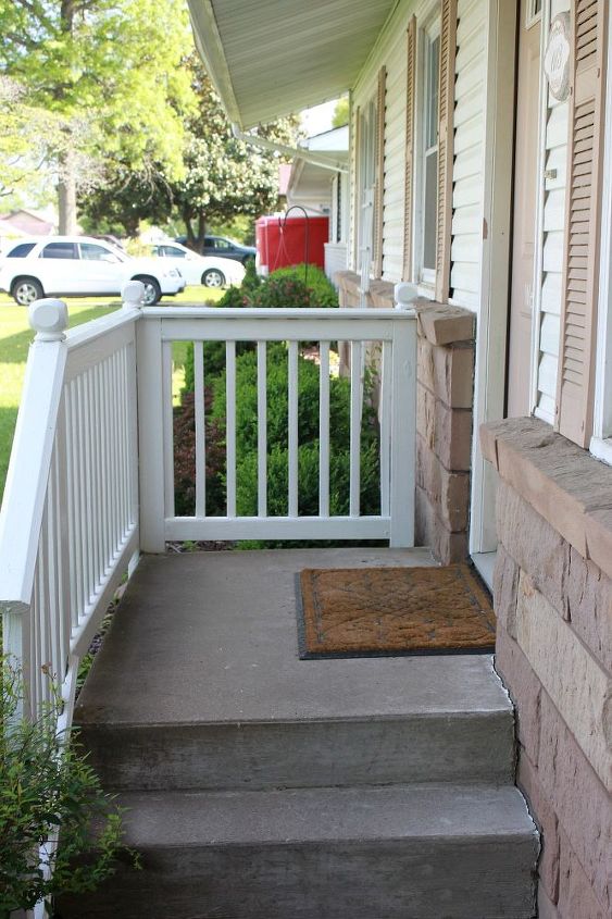 spring summer porch updates, chalkboard paint, crafts, curb appeal, seasonal holiday decor, wreaths, The bare unwelcoming front porch