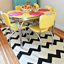 chevron rug, flooring, home decor, DIY Chevron Rug