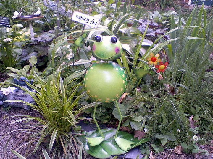 happenings in the garden, gardening, Can you believe this was made this way