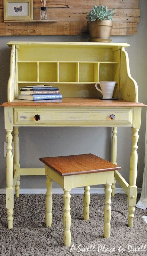 a shabby happy desk, painted furniture