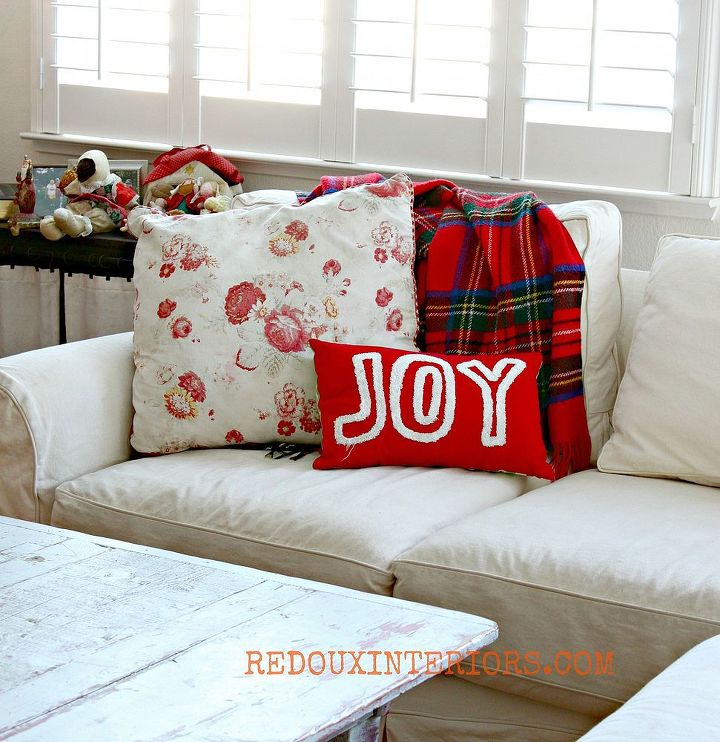 keeping it real holiday home tour, christmas decorations, seasonal holiday decor, Cozy corner of the couch old pillow still good
