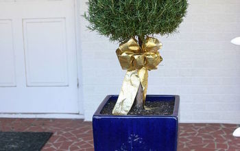 Looking for an easy way to dress up your front  porch for the holidays and beyond?