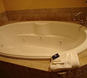 how to clean jacuzzi tub jets, cleaning tips, spas