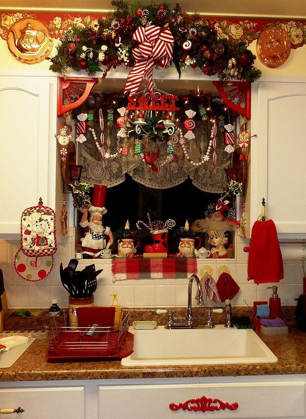 christmas home tour part 4 christmas candy kitchen, seasonal holiday d cor, Where the old window in the Kitchen used to be I decorated with Candy ornaments again