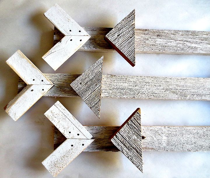 reclaimed wood snowflake winter decor myalteredstate, crafts, repurposing upcycling, seasonal holiday decor, woodworking projects, Top Layer