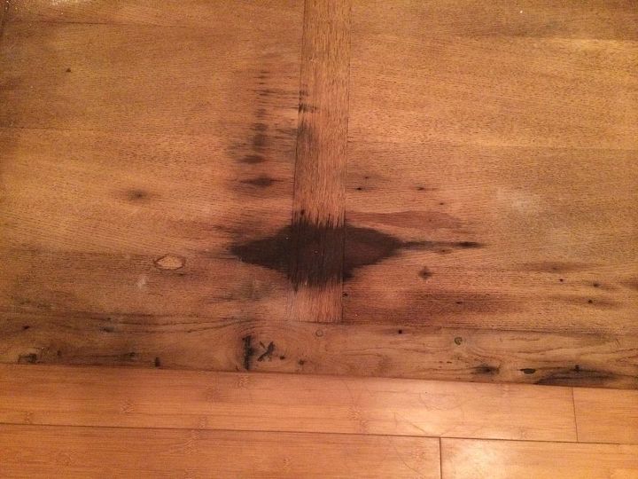 esperana para esta mesa de madeira, Voc pode ver a mancha escura