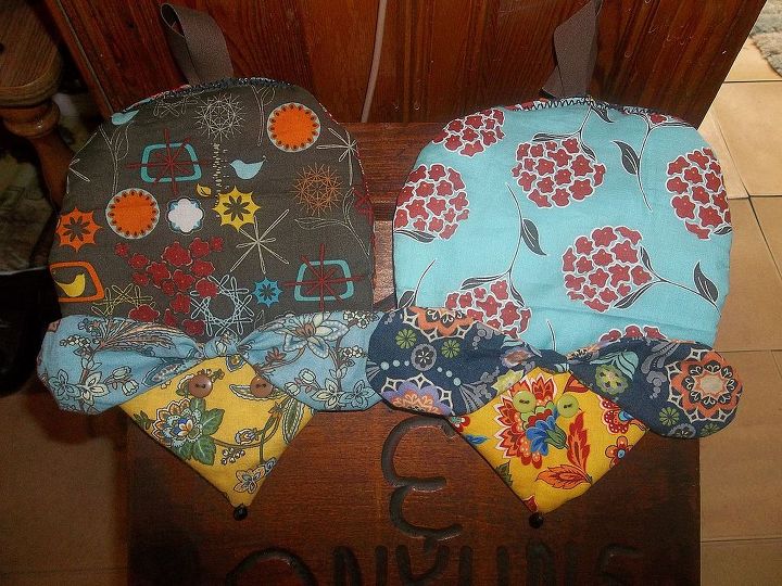 oven mitts and pot holders, crafts, made for my mother in law pot holders