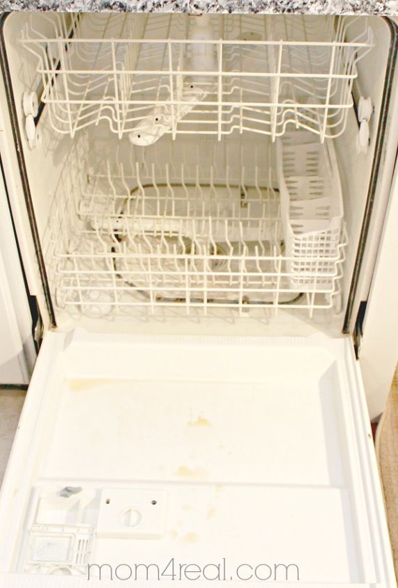 get a clean dishwasher with vinegar, appliances, cleaning tips, Coffee stained dishwasher
