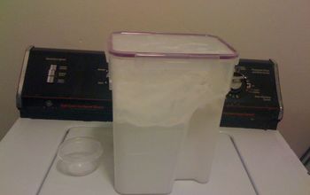 DIY Laundry Detergent Recipe -- Really Works!