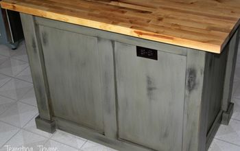DIY Kitchen Island Makeover {with Plywood and Lumber}