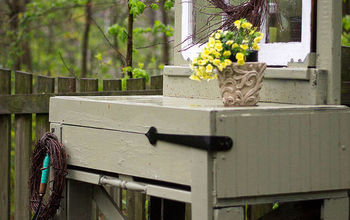 Use an Upcycled Potting Bench for Bare Garden Spaces