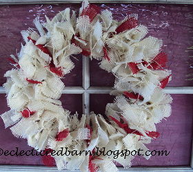 knotted burlap christmas wreath, christmas decorations, crafts, seasonal holiday decor, wreaths, Here is the finished product