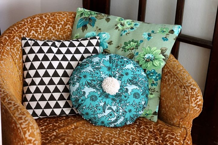 how to choose decorate throw pillows, home decor, painted furniture