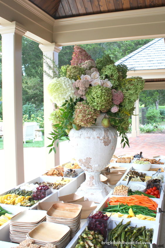 early fall outdoor party ideas, hydrangea, outdoor living, seasonal holiday decor, Appetizer table