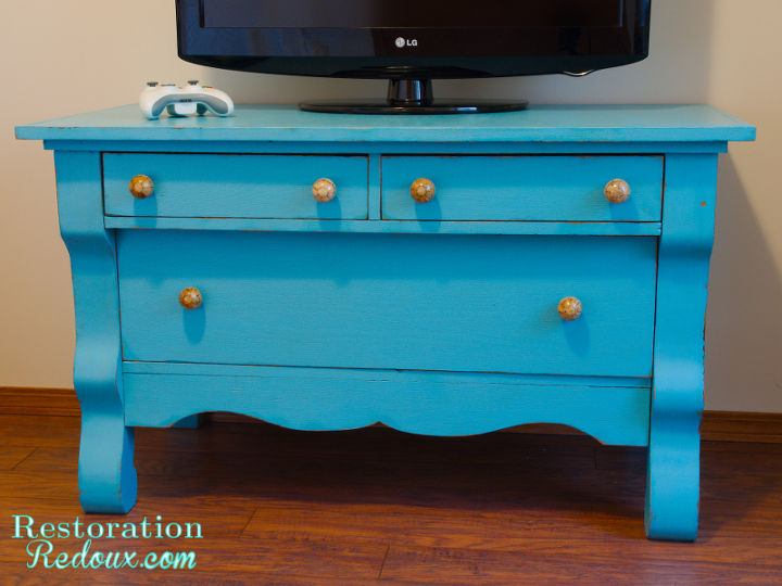 turquoise chalkpainted lowboy dresser, chalk paint, painted furniture