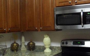 My kitchen needs a makeover....backsplash and paint....any ideas?
