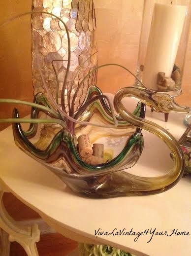 airplants in the house, gardening, home decor, This one sits cozily inside the vintage swan cork dish