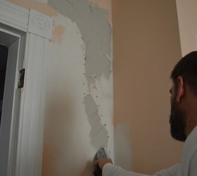 how to repair a large crack in plaster, diy, home maintenance repairs, how to, wall decor, Using a 4 drywall knife fill the crack and holes