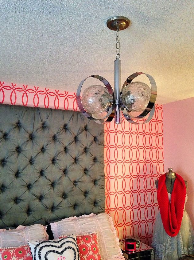 pretty in pink stenciled wall makeover
