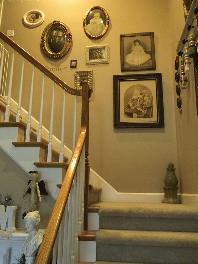 my stairwell with painted scallops and new wainscoting, painting, woodworking projects, My BEFORE plain stairwell