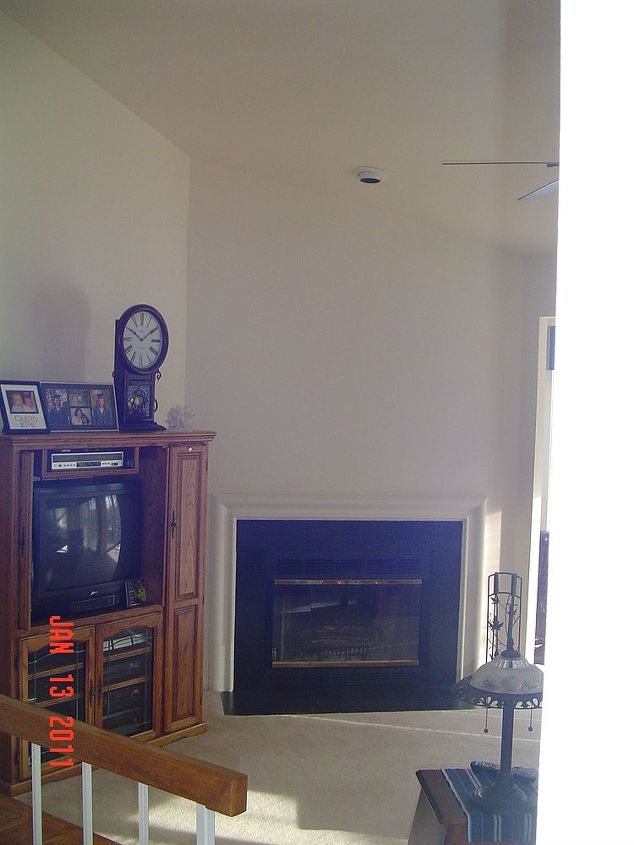 Suggestions For A Huge Wall From Vaulted Ceiling To Lower