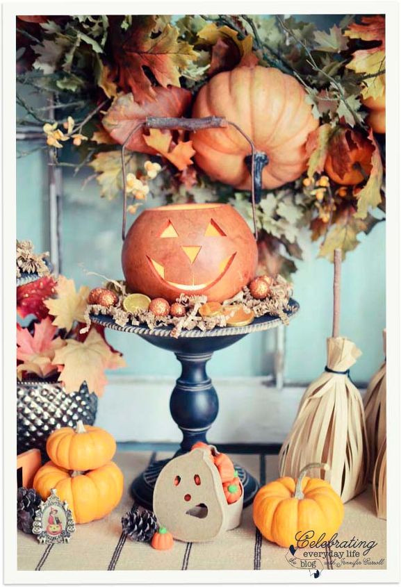 create a vintage inspired trick or treat candy display for halloween, halloween decorations, seasonal holiday d cor, Create a vintage inspired trick or treat candy display for Halloween