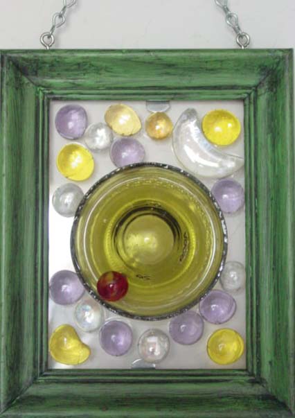 dalle d verre bottoms up upcylcing stain glass feel, crafts, repurposing upcycling, cut off bottle bottoms n used picture frames marbles nuggets etc Dalle D Verre Bottoms Up Upcylcing Stain Glass Feel