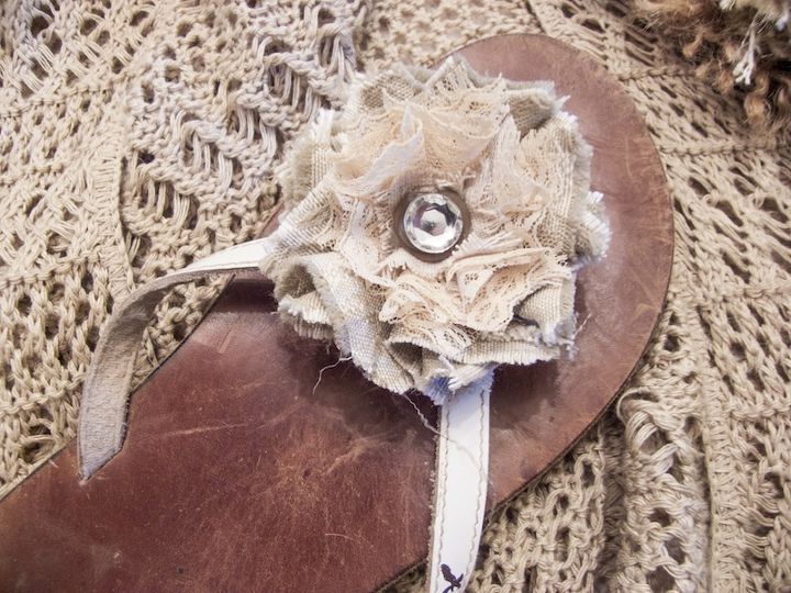 diy shabby flowers, crafts, A shabby flower attached to a flip flop is the PERFECT finishing touch