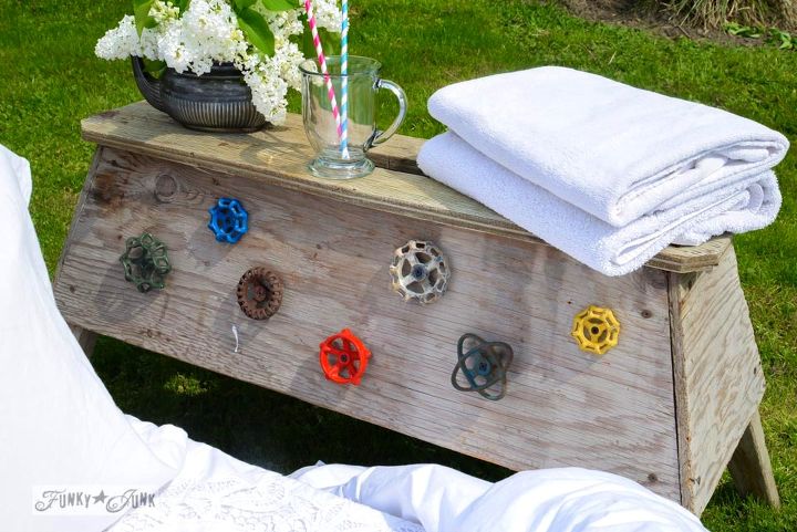 make an instant pallet and sawhorse diy lounger in 5 minutes, outdoor furniture, outdoor living, painted furniture, pallet, repurposing upcycling, woodworking projects