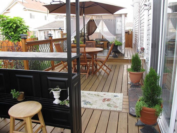 outdoor space, decks, outdoor living
