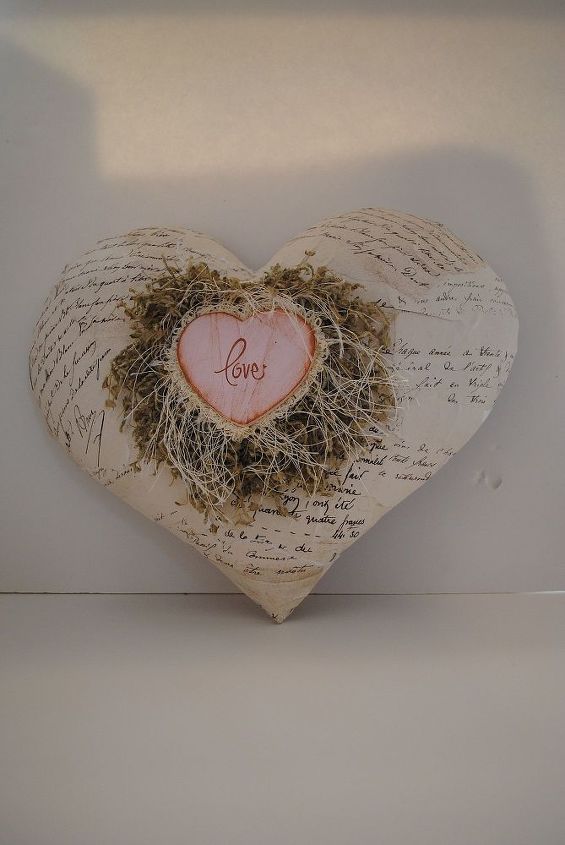 a letter from the heart, crafts, seasonal holiday decor, valentines day ideas
