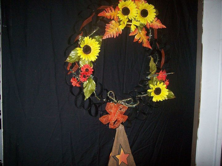 just some of my little projects, crafts, wreaths