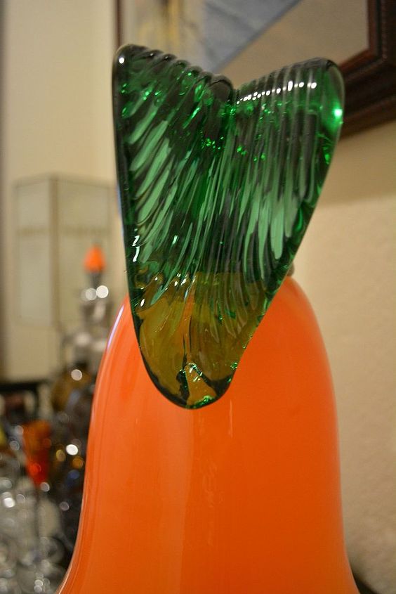 my fall decorated bar table, seasonal holiday decor, Leaf detail of the glass blown gourd