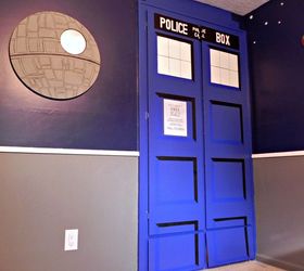 super space geek bedroom, bedroom ideas, home decor, Death Star mirror and TARDIS closet