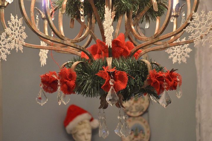 christmas shab 2 fab, fireplaces mantels, seasonal holiday d cor, Red Burlap Roses or Cheap color Even Dining Diva has her Christmas hat on