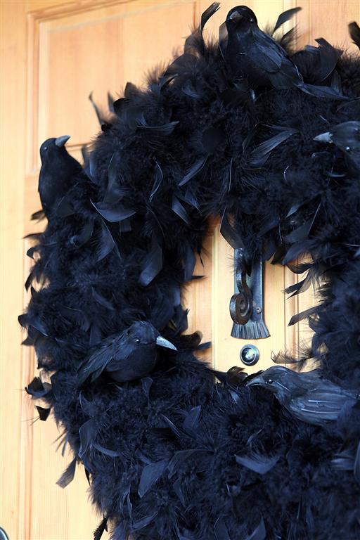 halloween crow feather wreath, crafts, doors, halloween decorations, seasonal holiday decor, wreaths