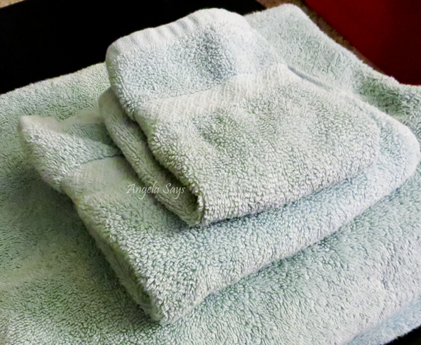 consejos para preparar a tu invitado en casa, Tenga toallas limpias esperando para que su hu sped no tenga que preguntar o buscar