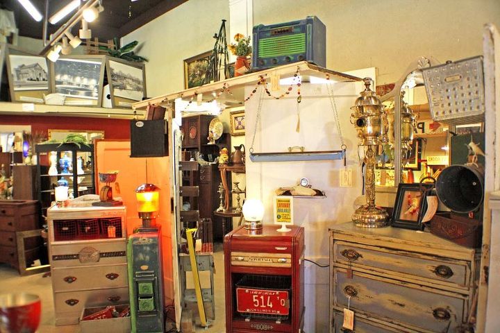 antique booth overhaul, doors, GadgetSponge com Antique Booth