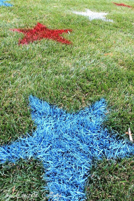 painted 4th of july lawn stars, outdoor living, painting, patriotic decor ideas, seasonal holiday decor