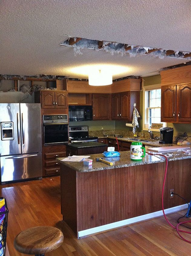 popcorn ceiling makeover low budget big impact, home decor, home maintenance repairs, painting, tiling