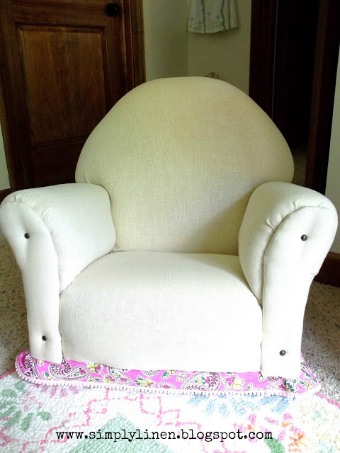 fun uses for fabric remnants and small painting projects, chalk paint, crafts, home decor, painting, reupholster, Linen with pink trim I used nail head detail for the arm piece